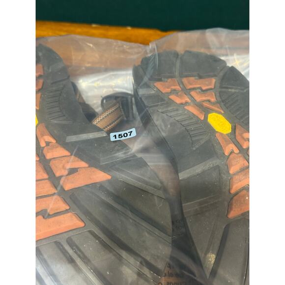 Chaco hiking sandal size men's 10 - Picture 6 of 6